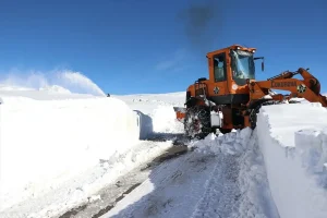Ağrı’da Karla Mücadele Devam Ediyor