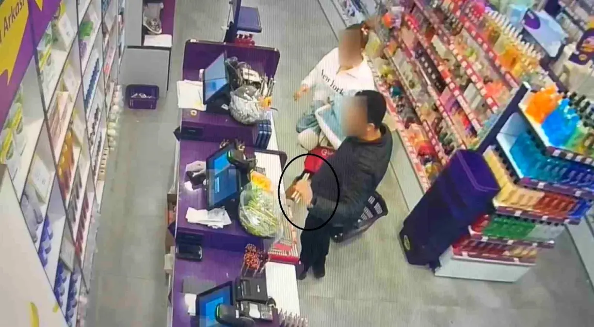Aile Üç Mağazadan Milyonluk Hırsızlık Yaptı