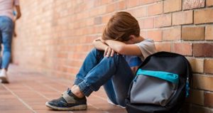 Akranına şiddet uygulayan çocuğa elektronik kelepçe: Okul dışı saatlerde evden çıkamayacak