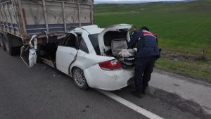 Amasya’da cenazeye giderken kaza yaptılar: 2 ölü
