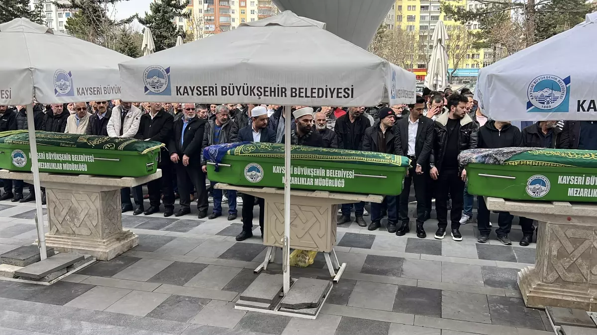 Annesini Öldüren Genç 20 Yıl Hapis Cezası Aldı