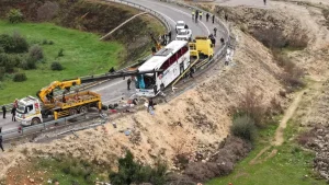 Antalya’da Otobüs Kazası: Ölü Sayısı 9’a Yükseldi