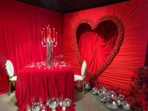 Aşkın en şık hali: Sevgililer Günü’nde büyüleyici dekorasyonlar By Mustafa imzasıyla hayat buluyor