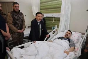 Bakan Çiftçi’den Yaralı Polise Moral Ziyareti