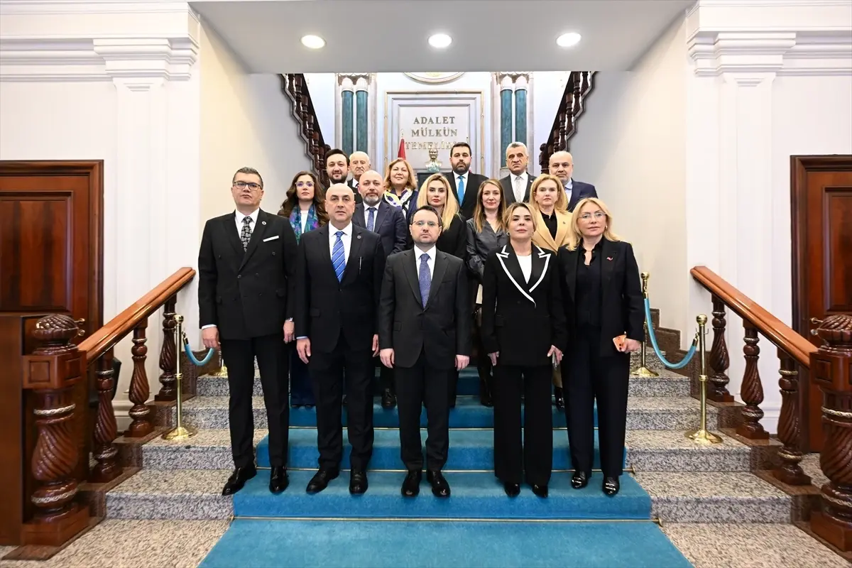 Bakan Gürlek’ten Avukatlara Destek