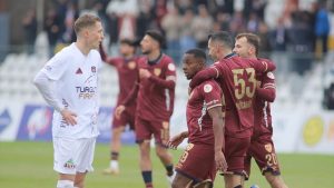 Bandırmaspor, Vanspor FK karşısında iki golle güldü