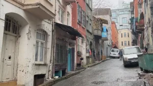 Beyoğlu’nda Bebek Öldü, Anne ve Bakıcı Tutuklandı