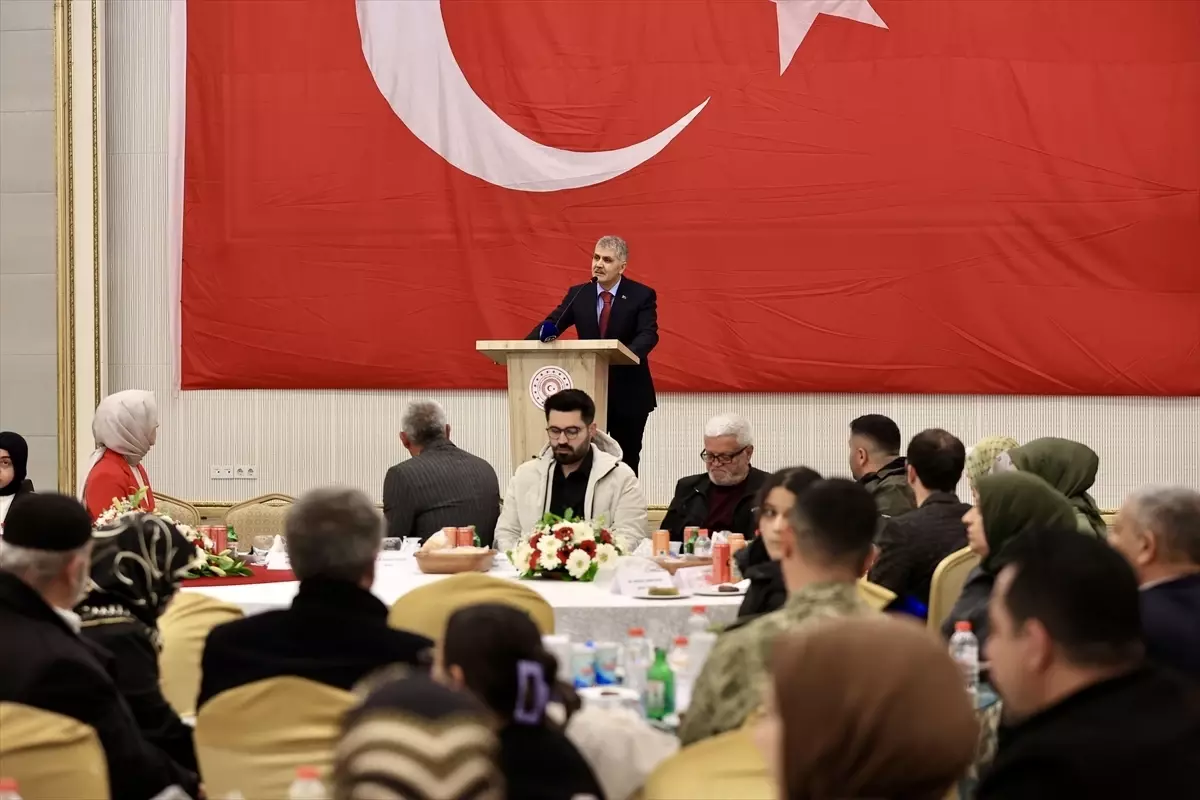 Bingöl’de şehit aileleri ve gaziler için iftar programı düzenlendi