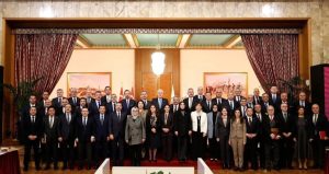 Bir adaya bir saraya