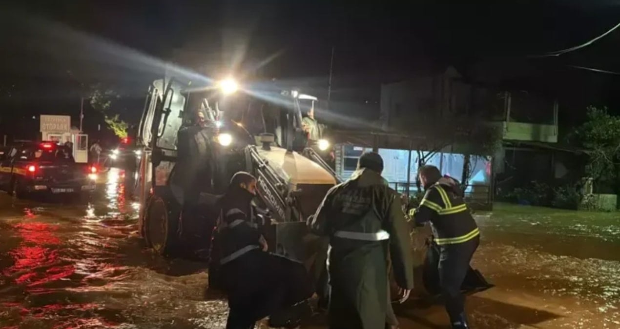Bodrum’da toplam 109 ev ve iş yerini su bastı, 65 kilogram yağış düştü