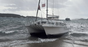 Bodrum’u fırtına vurdu: Feribot seferi iptal edildi