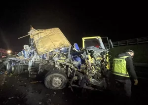 Bolu Otoyolu’nda Kamyon-Tır Çarpışması