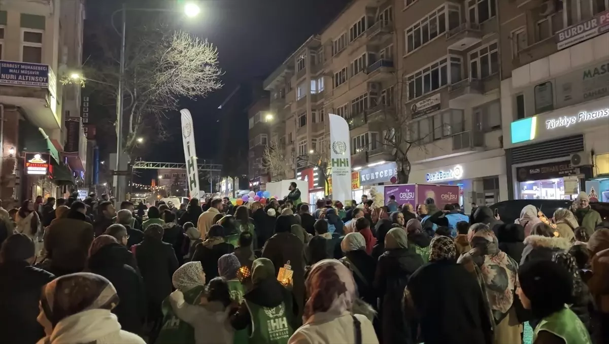 Burdur’da Fener Alayı ile Ramazan Coşkusu