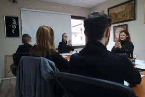 Bursa’da Suça Karışan Çocuklara Sanatla Terapi