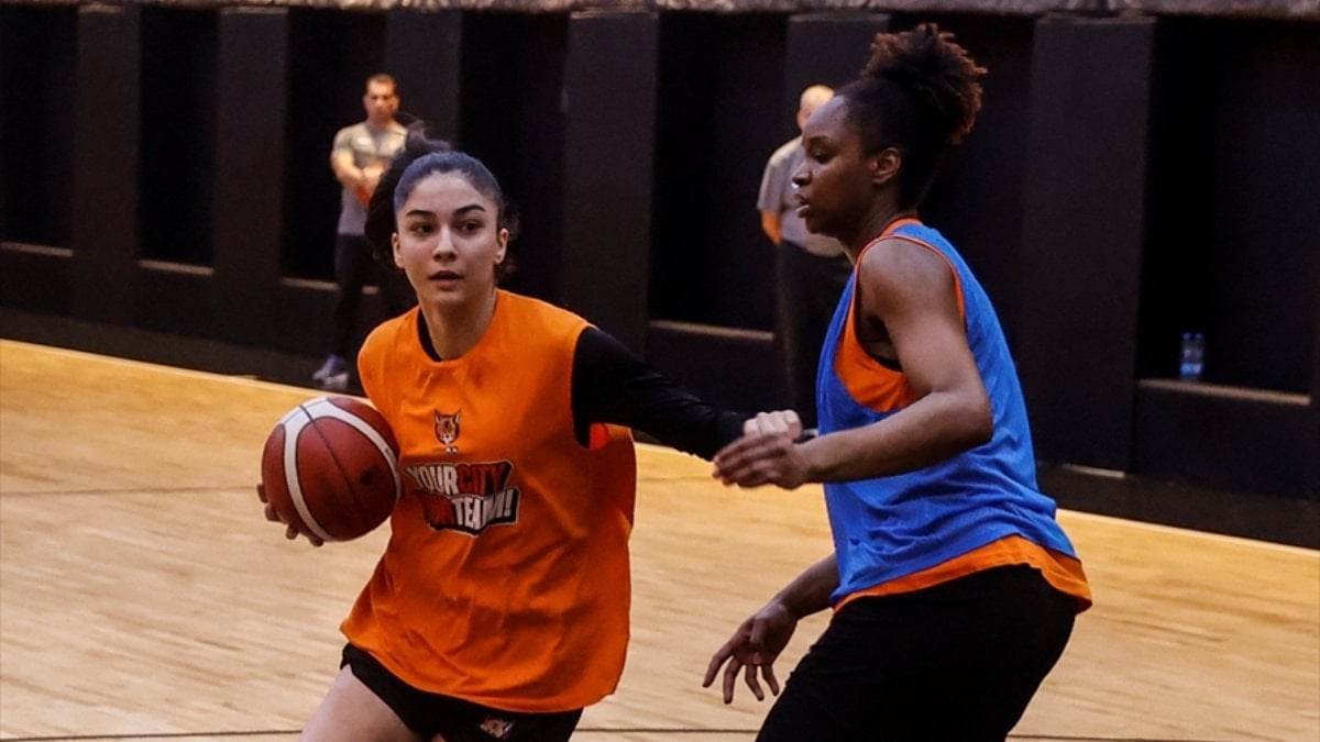 ÇBK Mersin, FIBA Kadınlar Avrupa Kupası’nda yarı final hesapları yapıyor