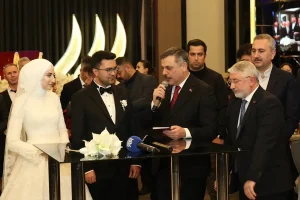 Çiftçi, Yıldırım’ın Düğününde Nikah Şahidi Oldu
