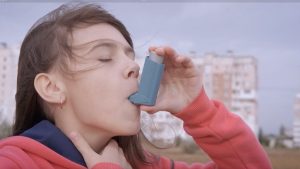 Çocukların akciğerlerinde yanan görünmez ateş: Astım