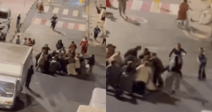 Dehşet anları: Çocuk kavgasına anneler de karıştı