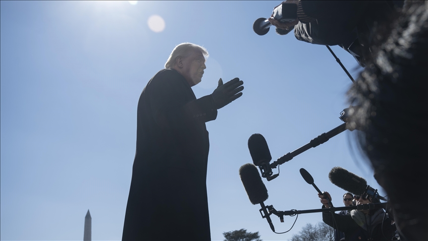 Demokratlarda Yeni Dönem: ‘Ortada Buluşma’ Siyaseti Çöküyor mu?