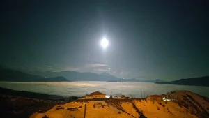 Derecik’te Yoğun Sis Manzarası