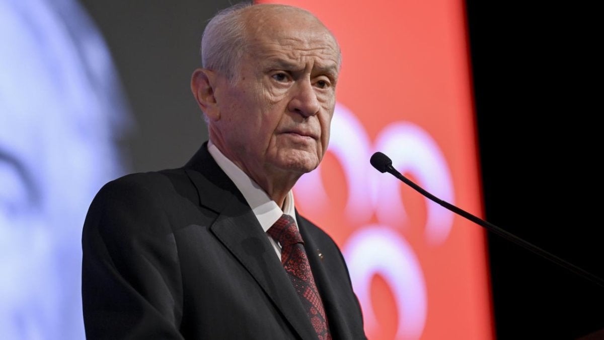 Devlet Bahçeli: İmkanları olsa kümes dahi yapamayacak olanlar, 455 bin konutu nasıl yok sayacak