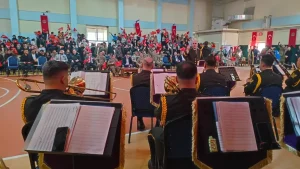 Diyarbakır Bandosu Hakkari’de Konser Verdi