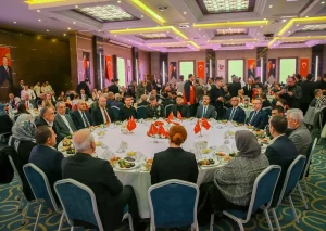 Diyarbakır Valisi Zorluoğlu, şehit yakınları ve gazilerle iftarda buluştu Açıklaması