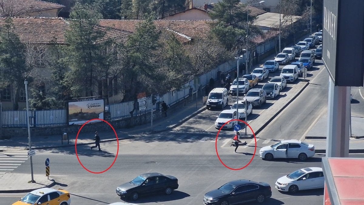 Diyarbakır’da husumetlisini gören şahıs peş peşe ateş açtı