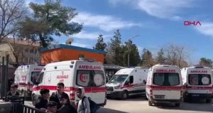 Diyarbakır’da ortaokulda cıva paniği: Çok sayıda öğrenci hastaneye kaldırıldı