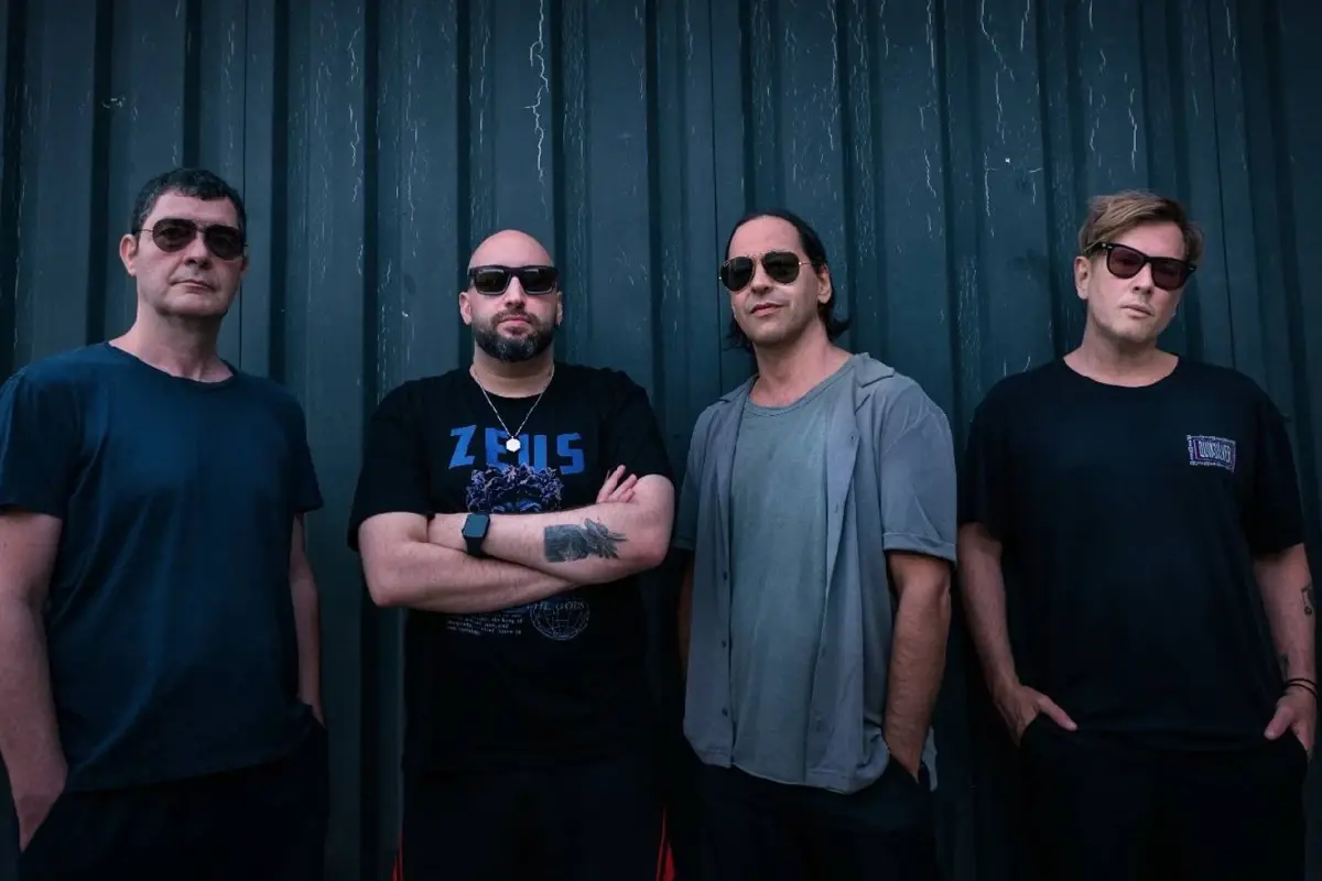 Duman’ın solisti Kaan Tangöze şafak operasyonuyla gözaltına alındı