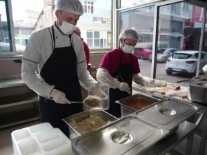 Düzce Belediyesi Ramazan’da İhtiyaç Sahiplerine Yardım Eli Uzatıyor