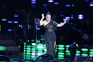 Ebru Gündeş, Orta Doğu’da aldığı sahne ücretiyle şaşırttı