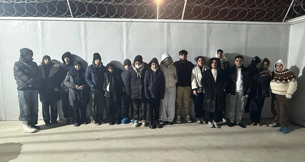 Edirne’de 18 kaçak Afgan göçmen yakalandı