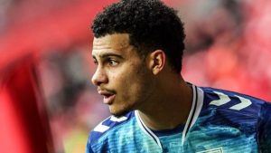 Elayis Tavsan, Türk statüsünde oynayacak