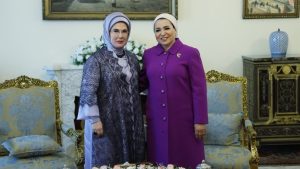 Emine Erdoğan, Mısır Cumhurbaşkanı Sisi’nin eşi Amer ile bir araya geldi