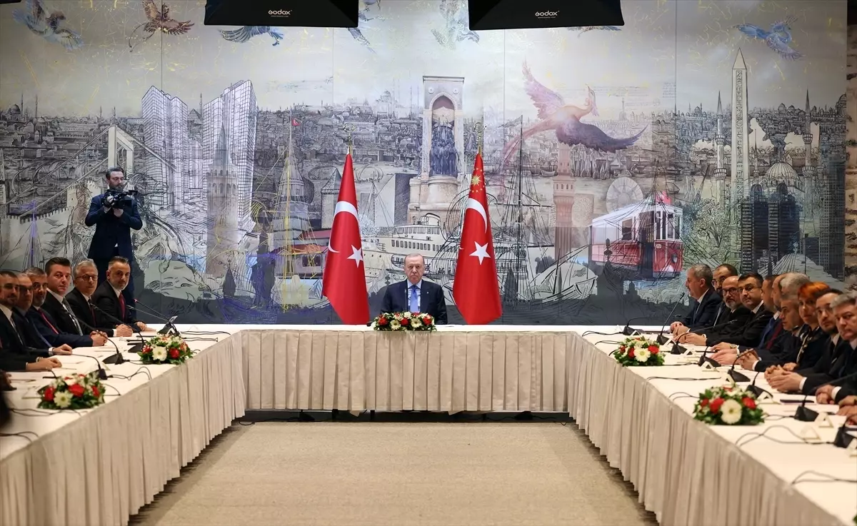 Erdoğan, ASKON Yönetim Kurulu Üyelerini Kabul Etti