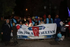 Eskişehir’de Ramazan Fener Alayı Büyük İlgi Gördü