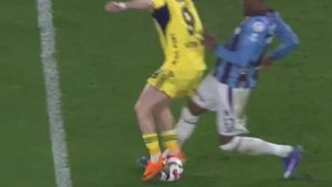 Fenerbahçe’den Trabzonspor’un golü öncesinde faul itirazı!