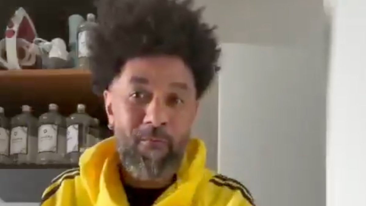 Fenerbahçe’nin eski futbolcusu Cristian Baroni’den Trabzonspor’a gönderme