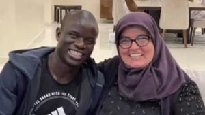 Fenerbahçe’nin yeni transferi N’Golo Kante ile samimiyeti gündem olan HatunTeyze konuştu