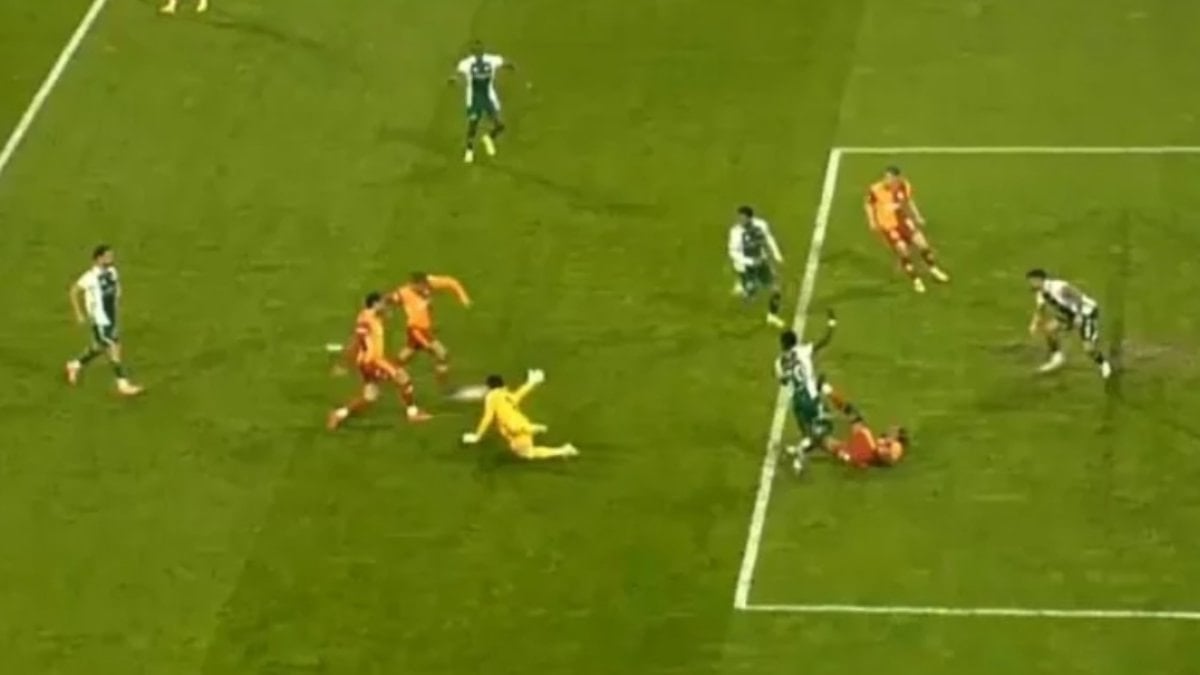 Galatasaray’dan ofsayt paylaşımı!