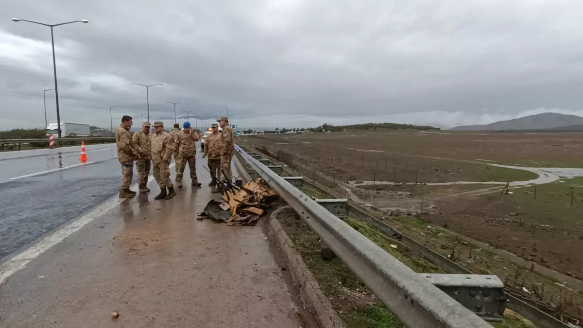 Gaziantep’te Askeri Araç Devrildi: 10 Yaralı
