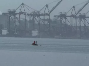 Gemlik’te Denizde Erkek Cesedi Bulundu