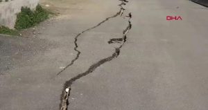 Görüntü Türkiye’den… Profesör uyardı! ‘Bu depremin habercisi…’