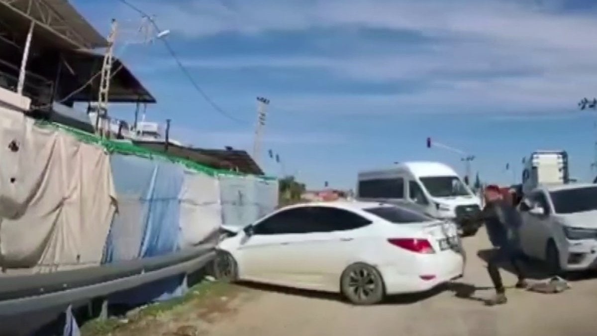 Hatay’da 10 düzensiz göçmen yakalandı