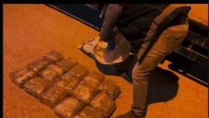 Hatay’da kamyonet kasasında 11 kilo 200 gram uyuşturucu yakalandı