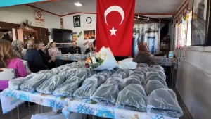 Hayırseverlerden Mehmetçik’e 200 Bere