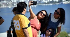 Hintliler peş peşe Türkiye’den ayrılmaya başladı! 80 bin kişi ülkeyi terk etti, işte sebebi