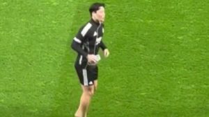 Hyeongyu Oh, sahaya çıplak ayakla çıkmasının nedenini açıkladı