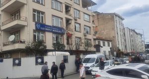 İfade vermeye gitti, polisin silahını alıp intihar etti